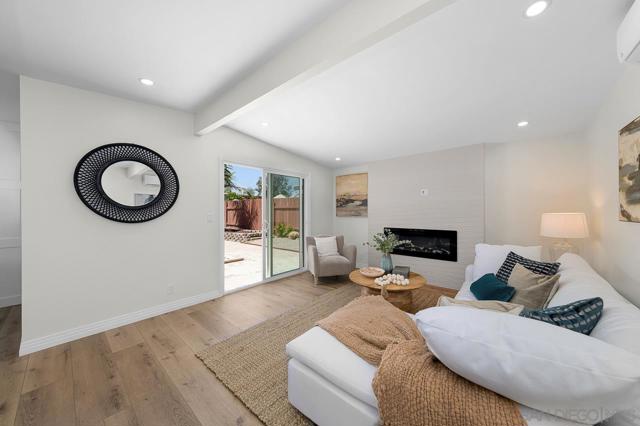 Image 4 of 42 For 5127 Triana St.