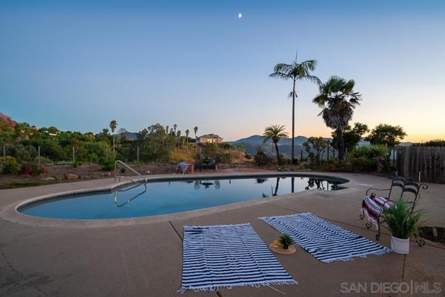 6825 Kellyn Lane, Vista, California 92084, ,Multi-Family,For Sale,Kellyn Lane,240027066SD