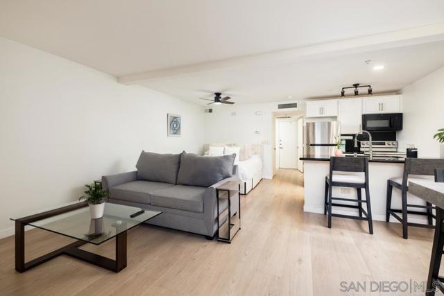 101 Market St, San Diego CA: https://media.crmls.org/mediaz/88b6a552-1502-4598-9f93-8ec89c2bb153.jpg