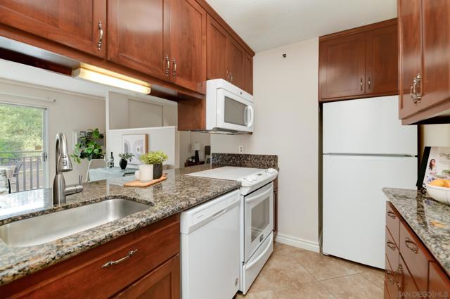 Image 12 of 26 For 7508 Parkway Dr 102