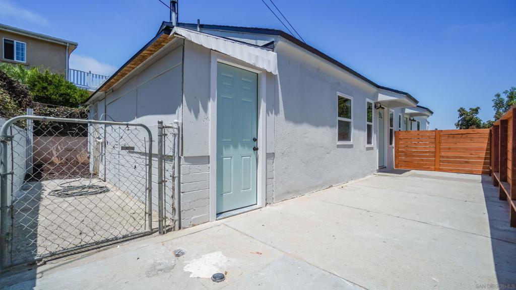 MLS #250042675SD image #18