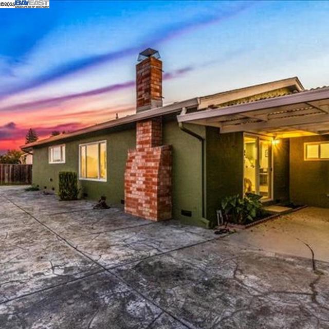 3184 Waugh Place, Fremont CA: https://media.crmls.org/mediaz/88b815db-9930-4b26-815d-bc54ee2c56c6.jpg