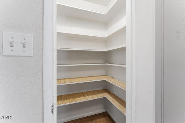 Detail Gallery Image 17 of 38 For 1100 Leonard Ave, Pasadena,  CA 91107 - 3 Beds | 3 Baths