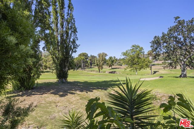 6005 Hackers Lane, Agoura Hills CA: https://media.crmls.org/mediaz/88b93332-7c84-493f-af7a-5ea125839e1e.jpg
