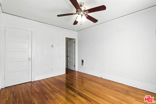 3521 W 58th Place, Los Angeles CA: https://media.crmls.org/mediaz/88b9745a-4e3e-400c-bb7e-67fe2e268052.jpg