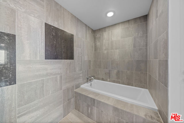 3785 Wilshire Boulevard, Los Angeles CA: https://media.crmls.org/mediaz/88b9b6cb-5c65-4cd2-a74a-c17d0f7737a7.jpg