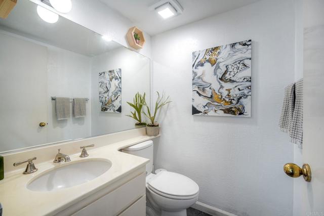 Detail Gallery Image 18 of 39 For 1477 Genoa Dr, Vista,  CA 92081 - 3 Beds | 2/1 Baths