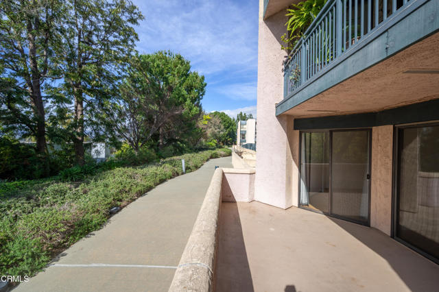 Detail Gallery Image 28 of 44 For 4499 via Marisol 113a,  Los Angeles,  CA 90042 - 2 Beds | 2 Baths