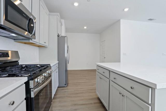 7200 Robins Cove Drive, Stockton CA: https://media.crmls.org/mediaz/88badafe-1fd3-43fc-a0e5-418eb9ef3ad5.jpg
