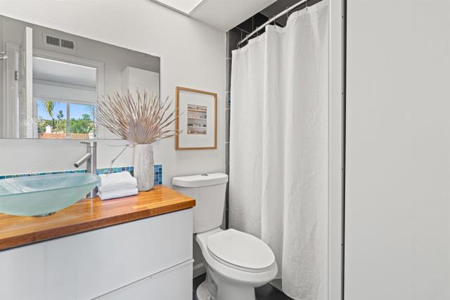 Detail Gallery Image 23 of 32 For 6990 Batiquitos Dr, Carlsbad,  CA 92011 - 2 Beds | 2/1 Baths