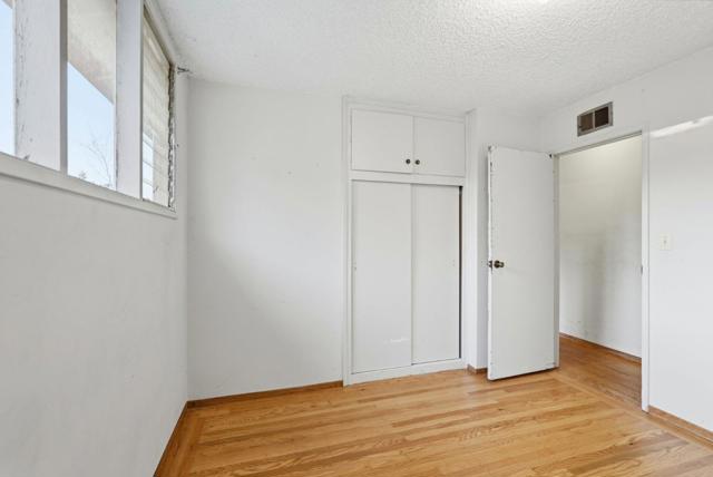 31047 Brae Burn Avenue, Hayward CA: https://media.crmls.org/mediaz/88bd132b-1614-4203-b58f-fd84ada3888e.jpg