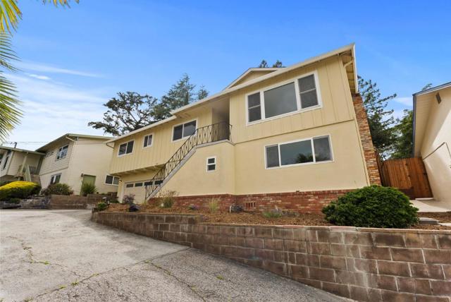 140 Virginia Avenue, Belmont CA: https://media.crmls.org/mediaz/88bef359-70ee-40e6-b00c-e74036309900.jpg