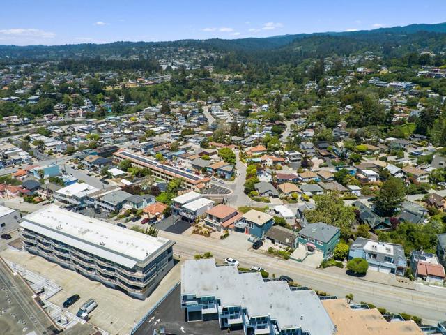 247 Rio Del Mar Boulevard, Aptos CA: https://media.crmls.org/mediaz/88bf1179-298f-4f80-9586-3ee247c807e2.jpg