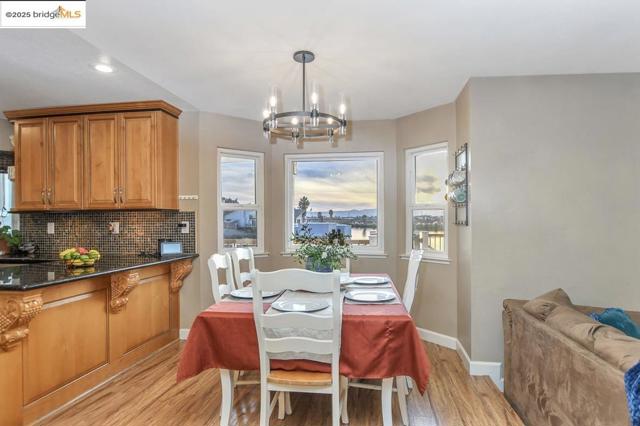 4930 Discovery Pt, Discovery Bay CA: https://media.crmls.org/mediaz/88bf174b-b15f-4ca3-89cc-9f0f94ae3a00.jpg