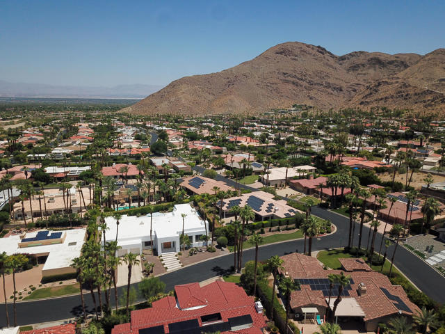 64910 Montevideo Way, Palm Springs CA: https://media.crmls.org/mediaz/88bf2835-7718-4306-9328-0aea8706fcf4.jpg