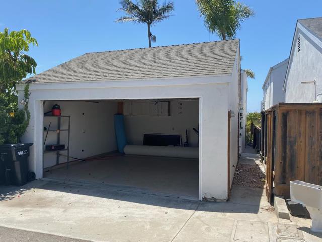644 Grant Street, Oceanside CA: https://media.crmls.org/mediaz/88bf296c-a85b-4358-b009-251ae197959b.jpg