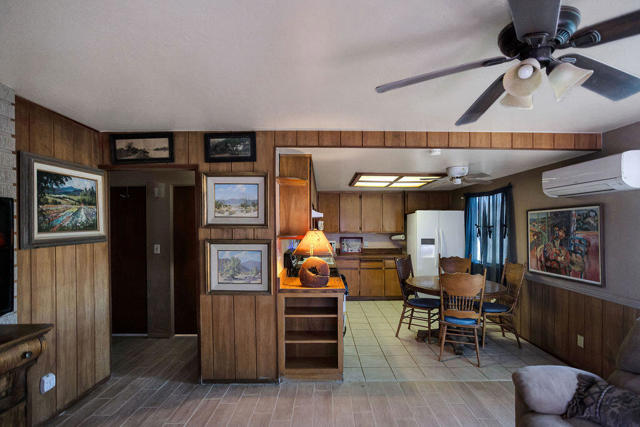 5134 Mormon Avenue, Yucca Valley CA: https://media.crmls.org/mediaz/88bf8eb9-a332-471e-a0ee-8d9f63bf550b.jpg