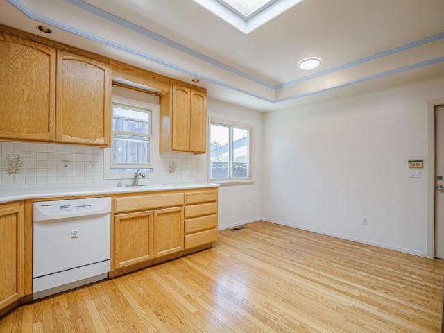 739 Quartz Street, Redwood City CA: https://media.crmls.org/mediaz/88c0442b-9da0-4c8c-aadd-116b6b144eac.jpg