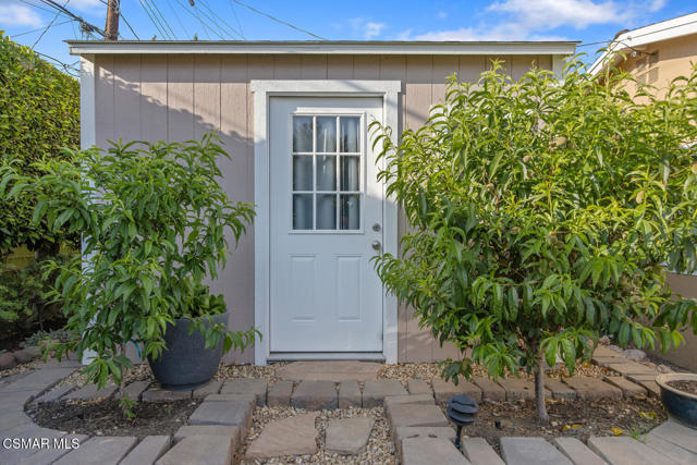 1469 Kirk Avenue, Thousand Oaks CA: https://media.crmls.org/mediaz/88c0c5f1-fbd7-4f88-8f3b-e9bf8d793097.jpg