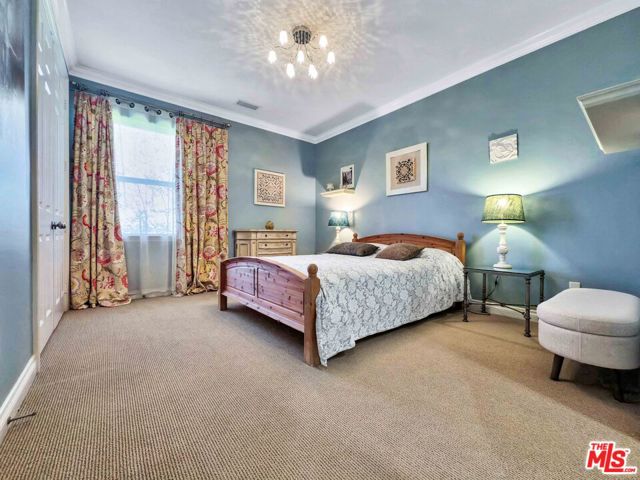 2882 Rainfield Avenue, Westlake Village CA: https://media.crmls.org/mediaz/88c174a6-a311-473d-b554-70401769aa9d.jpg