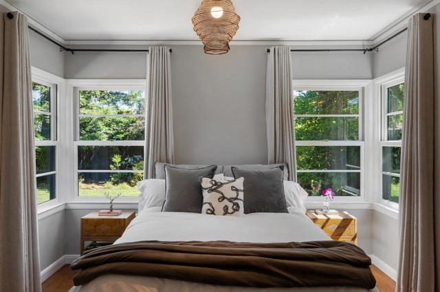 137 30th Avenue, San Mateo CA: https://media.crmls.org/mediaz/88c3fb8e-1d19-496d-9fb1-f976afecaf4d.jpg
