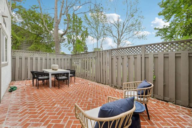 854 Erickson Lane, Foster City CA: https://media.crmls.org/mediaz/88c4df24-6d55-4684-9311-61828d945f32.jpg