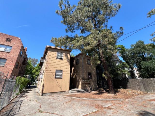 722 N San Joaquin Street, Stockton CA: https://media.crmls.org/mediaz/88c57841-baf4-4143-8299-f1717de4a3cb.jpg