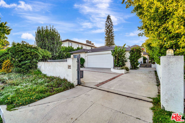 16771 Addison Street photo 3