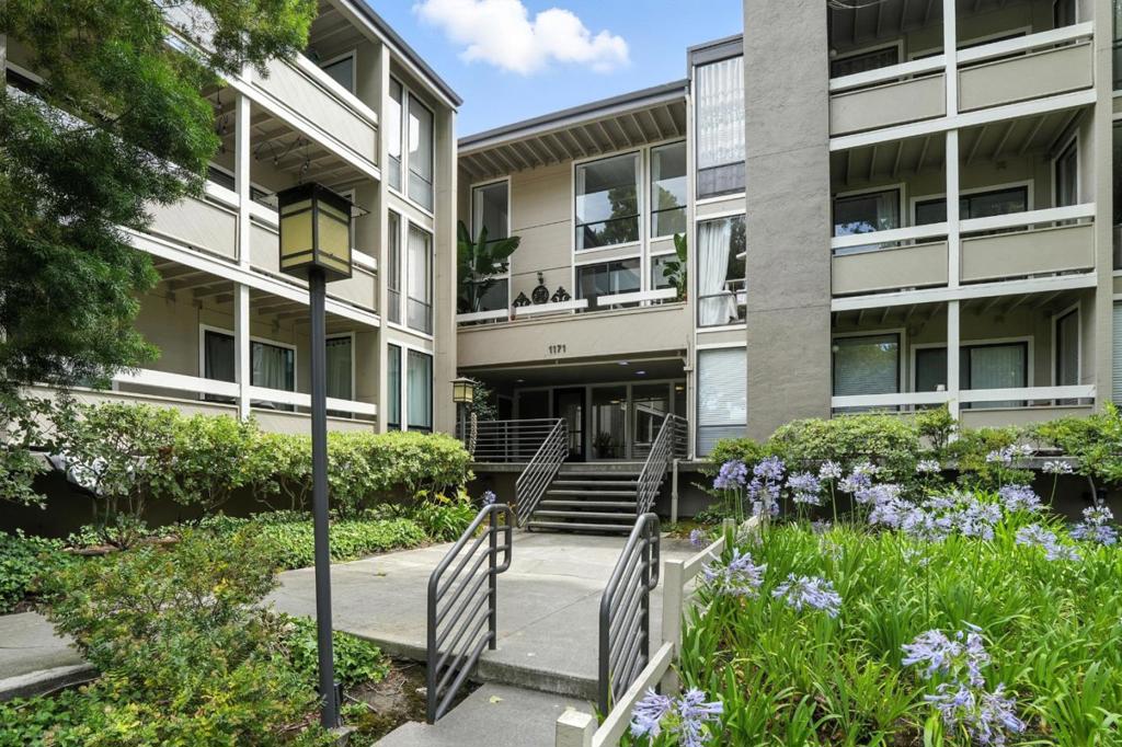 1171 Compass Lane #211
