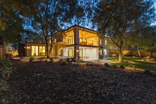 18061 Saratoga Los Gatos Road, Monte Sereno CA: https://media.crmls.org/mediaz/88c67d2a-2a16-4373-9061-79f0438899e9.jpg