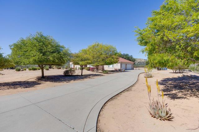 Detail Gallery Image 2 of 60 For 10204 Mount Olympus Valley Rd Rd, Fallbrook,  CA 92028 - 3 Beds | 2/1 Baths