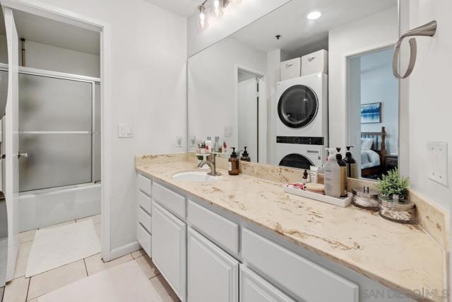 2414 Front St, San Diego CA: https://media.crmls.org/mediaz/88c6a250-8ade-41c1-9a2b-3c4fb5dfa0e7.jpg