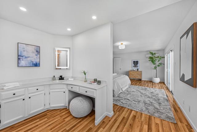 2325 Hastings Drive, Belmont CA: https://media.crmls.org/mediaz/88c77cb4-2181-4508-8783-1c5dcbd0b2c9.jpg
