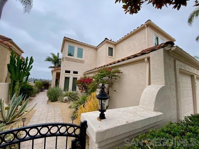 2865 Torry Ct, Carlsbad CA: https://media.crmls.org/mediaz/88c78b78-8ee9-47ca-a77c-7ace60b125f1.jpg