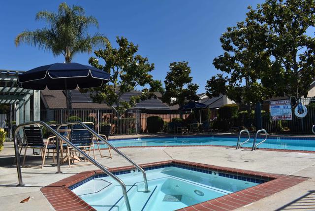 Detail Gallery Image 14 of 16 For 2469 Turnbridge, Escondido,  CA 92027 - 2 Beds | 2 Baths