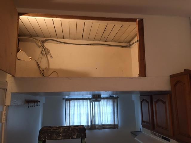 3216 Rolison Road, Redwood City CA: https://media.crmls.org/mediaz/88c8505c-3513-46e2-970f-42e19f70cccd.jpg