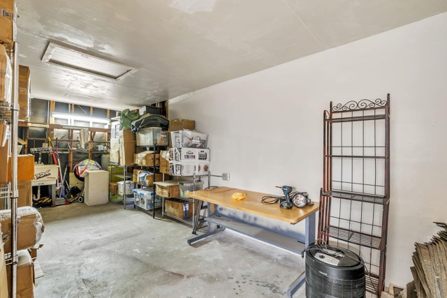 71 Taylor Pl, Bethel Island CA: https://media.crmls.org/mediaz/88c8ada8-feeb-4a5b-b1ac-540a6483c53c.jpg