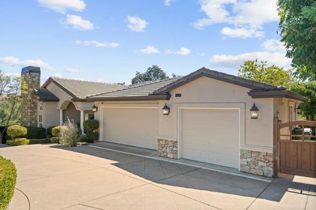 Image 6 of 95 For 628 Sugarloaf Court