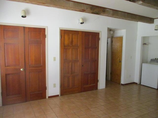 34120 Fabry Road, Soledad CA: https://media.crmls.org/mediaz/88c96a97-5528-4b13-aa6a-445dc5f6abd5.jpg