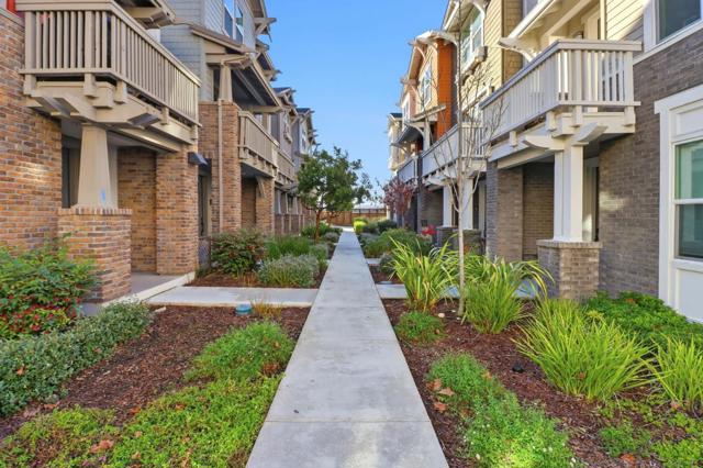 537 San Lorenzo Terrace, Sunnyvale CA: https://media.crmls.org/mediaz/88c9709e-eec2-424a-b366-f02fa2d2b1e4.jpg