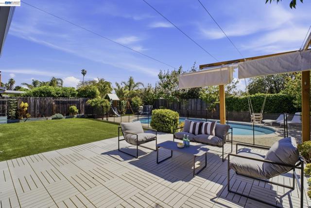 Image 29 of 39 For 7574 Birkdale Dr