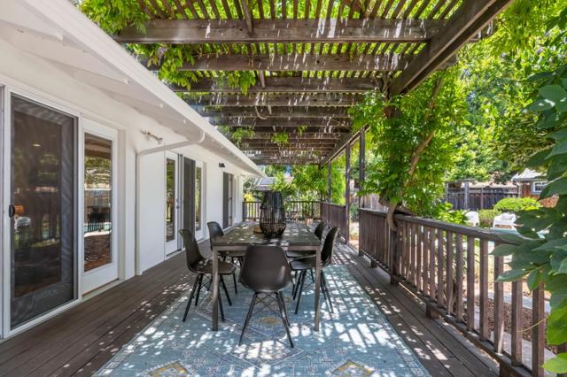 934 Hickory Way, Fremont CA: https://media.crmls.org/mediaz/88cc2781-89e1-49e4-8d43-963daf931671.jpg