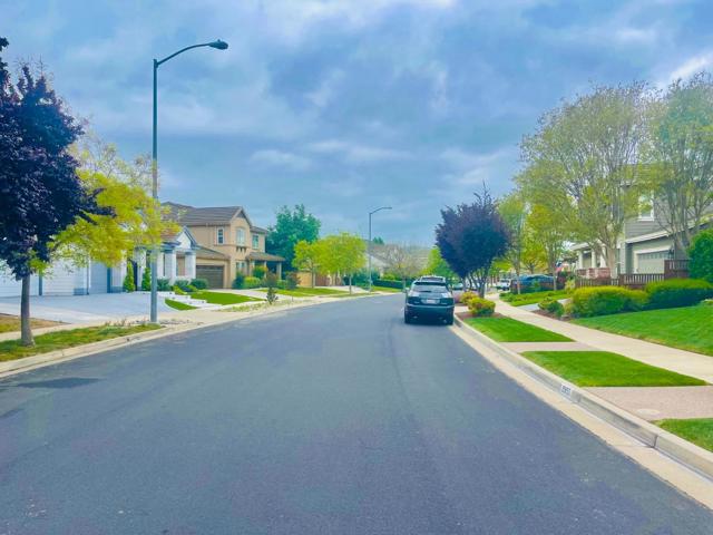 2958 Bresso Drive, Livermore CA: https://media.crmls.org/mediaz/88cc57bf-e40b-41b5-85a2-79eb7a341a7d.jpg