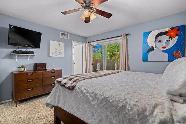 Home for Sale in Lakeside