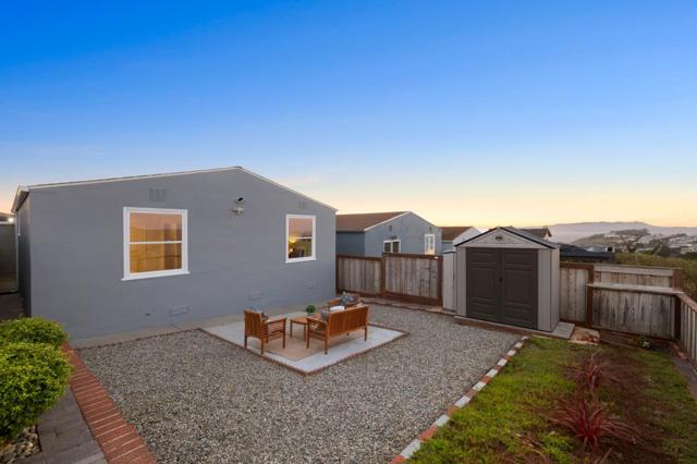 751 Skyline Drive, Daly City CA: https://media.crmls.org/mediaz/88cdf205-8387-4c24-b286-646117eddf88.jpg