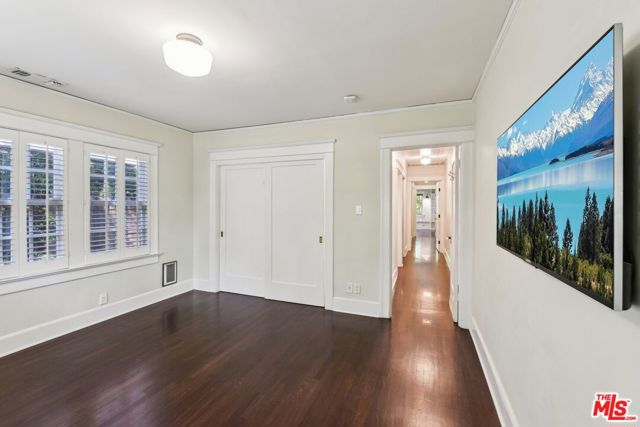 1324 N Orange Grove Avenue, West Hollywood CA: https://media.crmls.org/mediaz/88ced532-ef80-4b42-96b9-339da06a270f.jpg