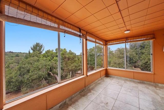 37 Vista Drive, Salinas CA: https://media.crmls.org/mediaz/88cf0a5c-1dd7-4c3d-99e1-b5ad7ee00b56.jpg