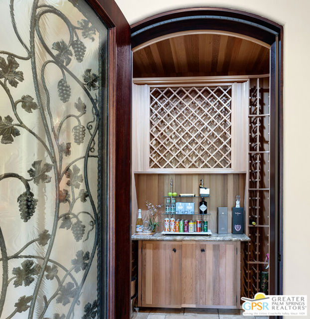 3 Coronado Court, Rancho Mirage CA: https://media.crmls.org/mediaz/88cffafc-99c7-4c7f-b233-6b8ab51c3f68.jpg