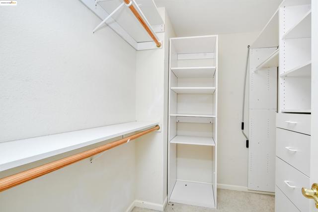 951 Lexington Pl, San Ramon CA: https://media.crmls.org/mediaz/88d0581a-aaa7-4633-a4b8-b201d6d51e3a.jpg