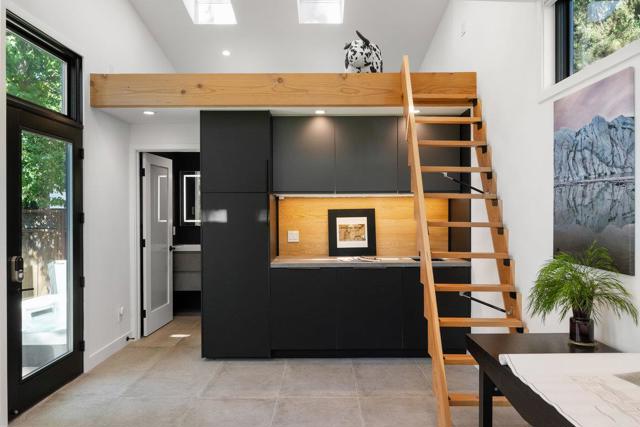 137 30th Avenue, San Mateo CA: https://media.crmls.org/mediaz/88d194a3-fe5d-4a48-9d41-94e898ef9ea8.jpg